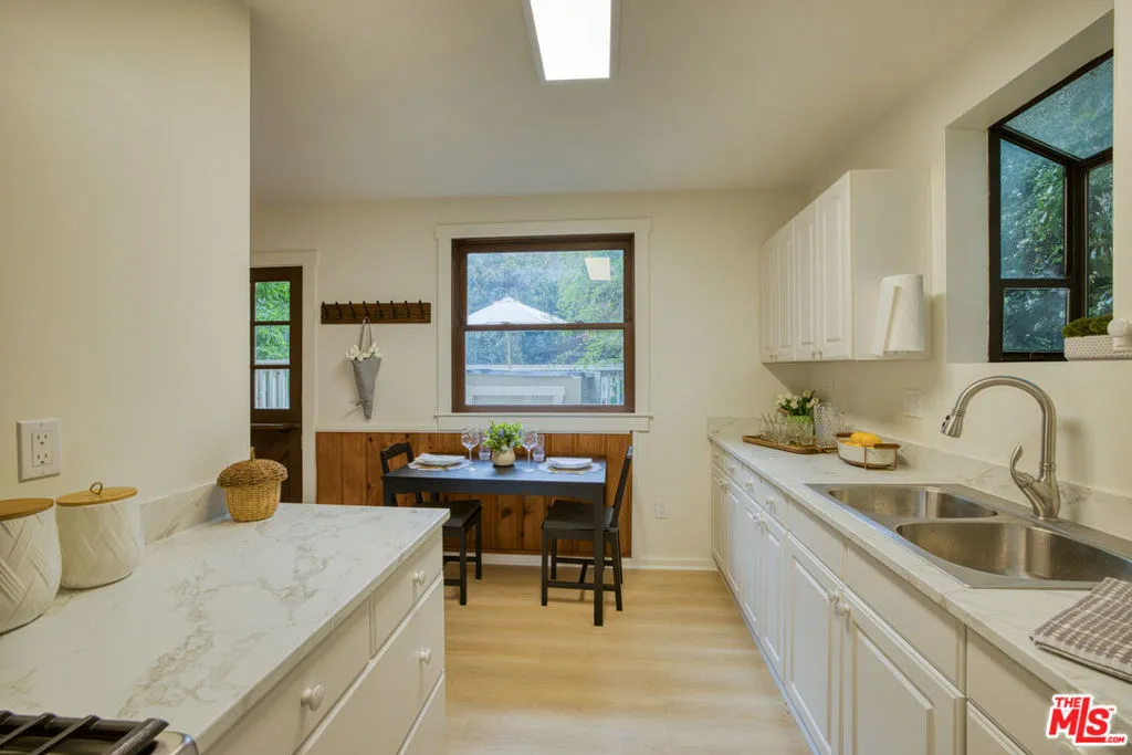 655 Brookside Lane, Sierra Madre, California 91024 home-pic-9